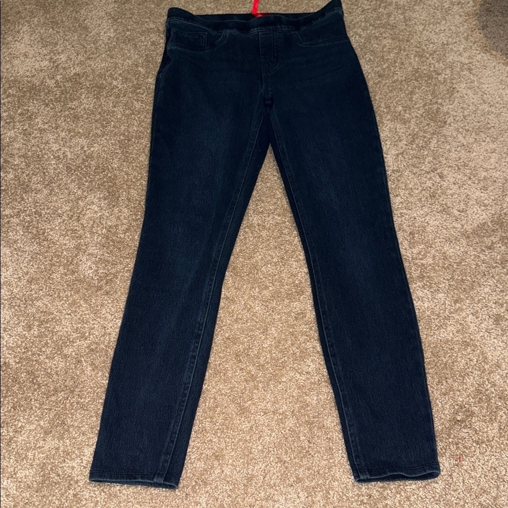 Spanx Skinny Pull On Jeans Medium. B1